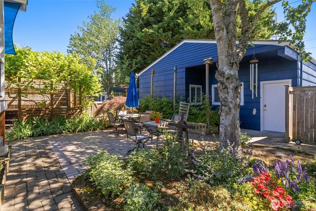 10532 Evanston Avenue N, Seattle, WA 98133