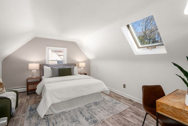 607 Poplar Street, Boston, MA 02131