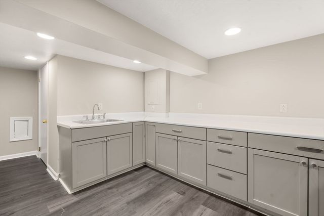 607 Poplar Street, Boston, MA 02131