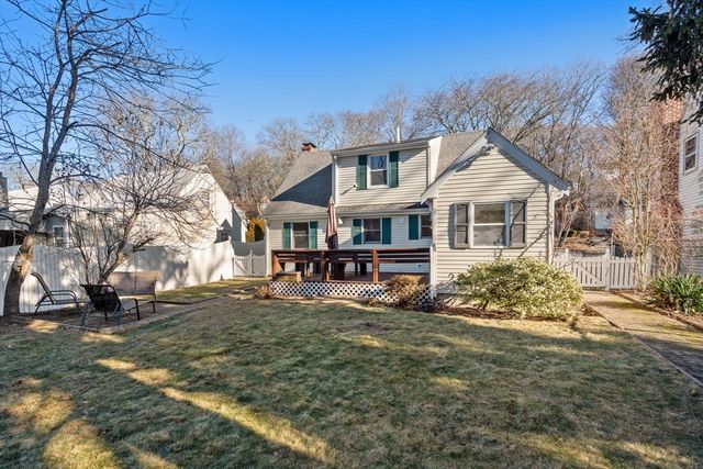 607 Poplar Street, Boston, MA 02131