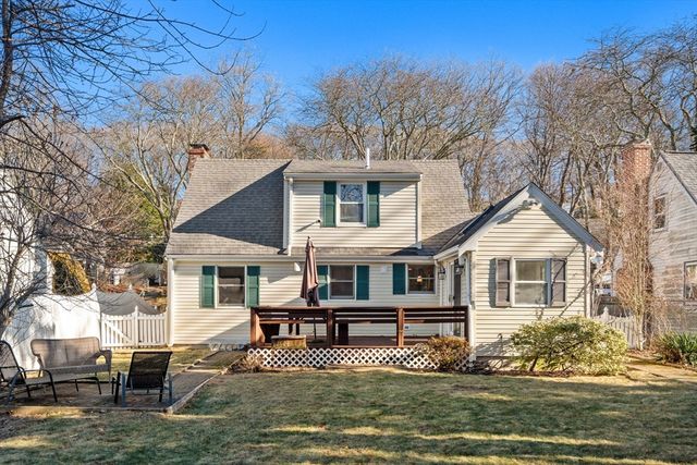 607 Poplar Street, Boston, MA 02131