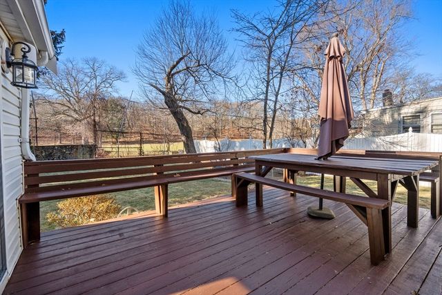 607 Poplar Street, Boston, MA 02131