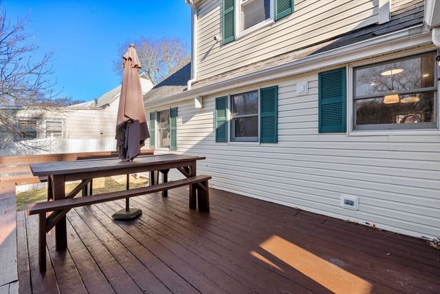 607 Poplar Street, Boston, MA 02131