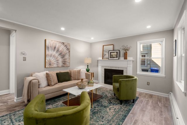 607 Poplar Street, Boston, MA 02131