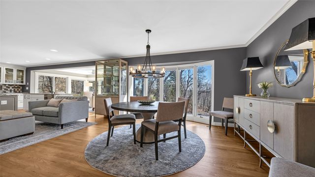 2055 Cottage Glen Drive SE, Cedar Rapids, IA 52403