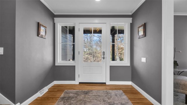 2055 Cottage Glen Drive SE, Cedar Rapids, IA 52403