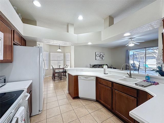 848 SUSSEX DRIVE, Davenport, FL 33896