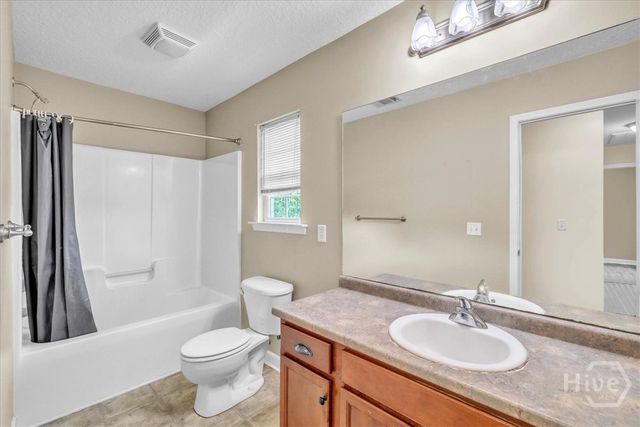 256 Savannah Lane, Richmond Hill, GA 31324