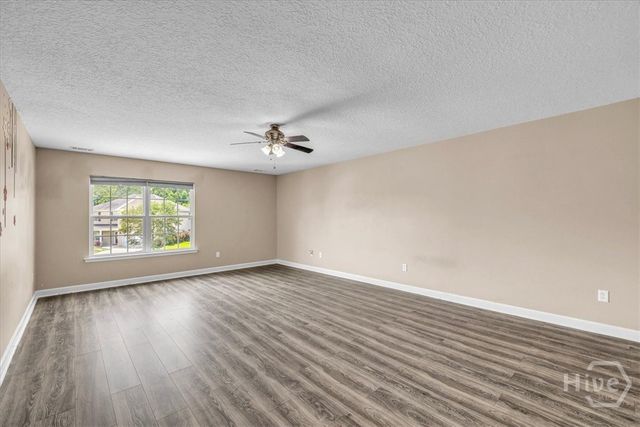256 Savannah Lane, Richmond Hill, GA 31324