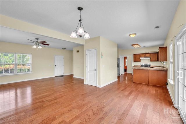 256 Savannah Lane, Richmond Hill, GA 31324
