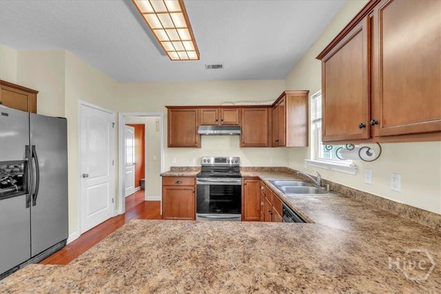256 Savannah Lane, Richmond Hill, GA 31324