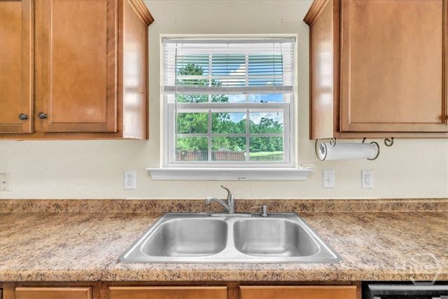 256 Savannah Lane, Richmond Hill, GA 31324