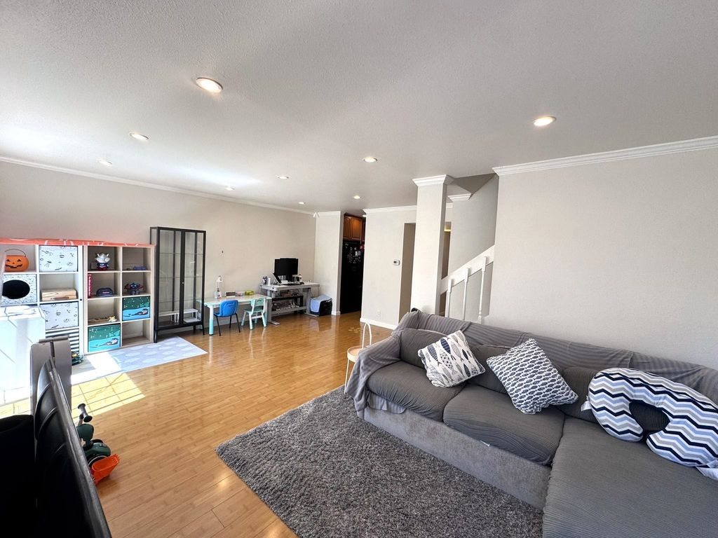 19901 Forest Ave, Castro Valley, CA 94546