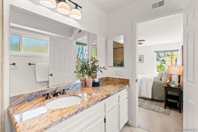 3435 Reynard B, San Diego, CA 92103