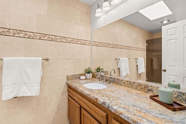 3435 Reynard B, San Diego, CA 92103