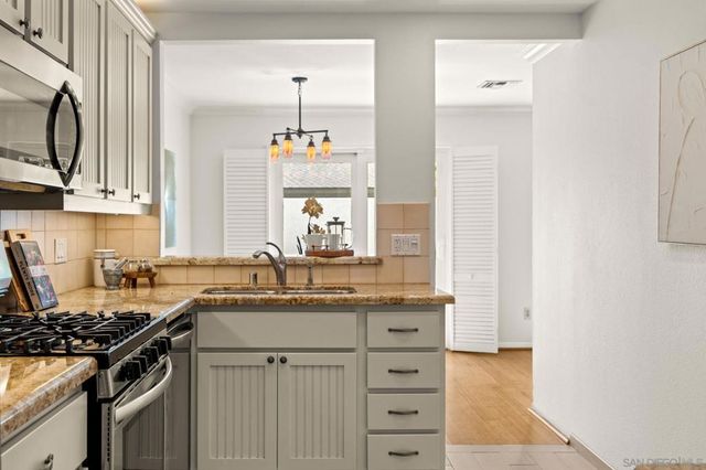 3435 Reynard B, San Diego, CA 92103