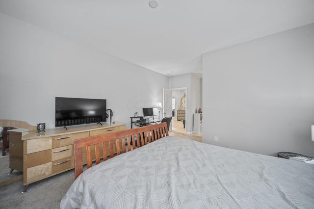 2462 Triple Crown Crossing, Powell, OH 43065