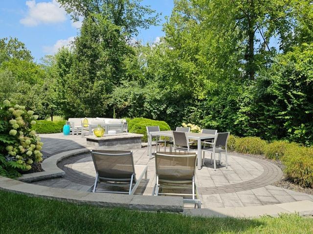 2462 Triple Crown Crossing, Powell, OH 43065