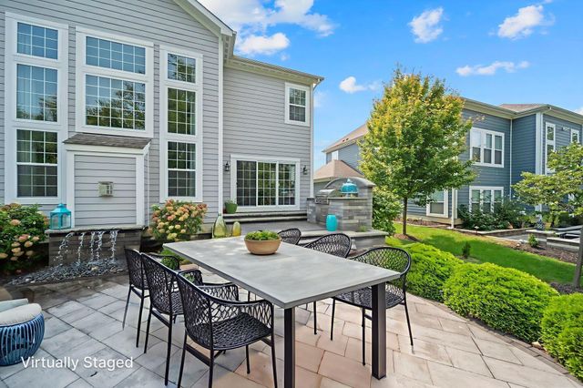 2462 Triple Crown Crossing, Powell, OH 43065