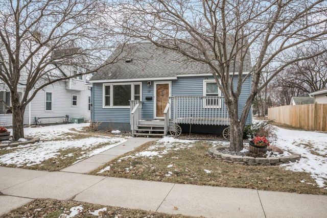 327 20th Avenue N, Saint Cloud, MN 56303