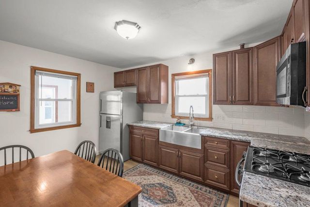 327 20th Avenue N, Saint Cloud, MN 56303