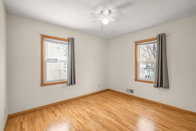 327 20th Avenue N, Saint Cloud, MN 56303