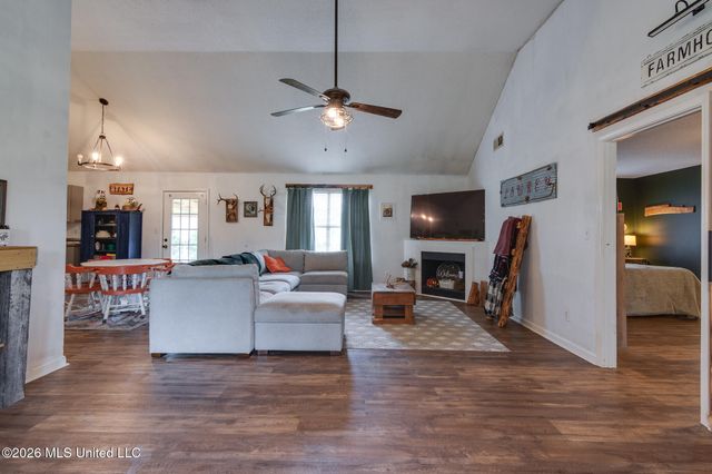 5969 Sycamore Drive, Hernando, MS 38632