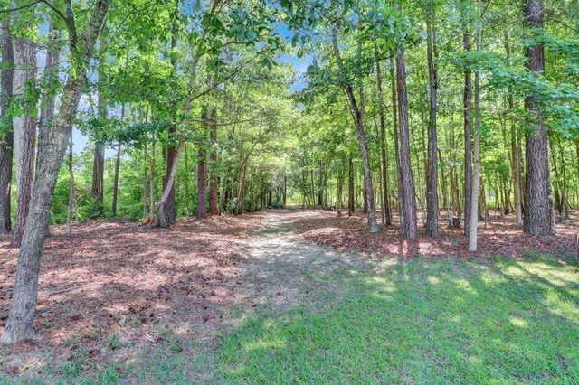 1181 Old Hwy 6, Cross, SC 29436