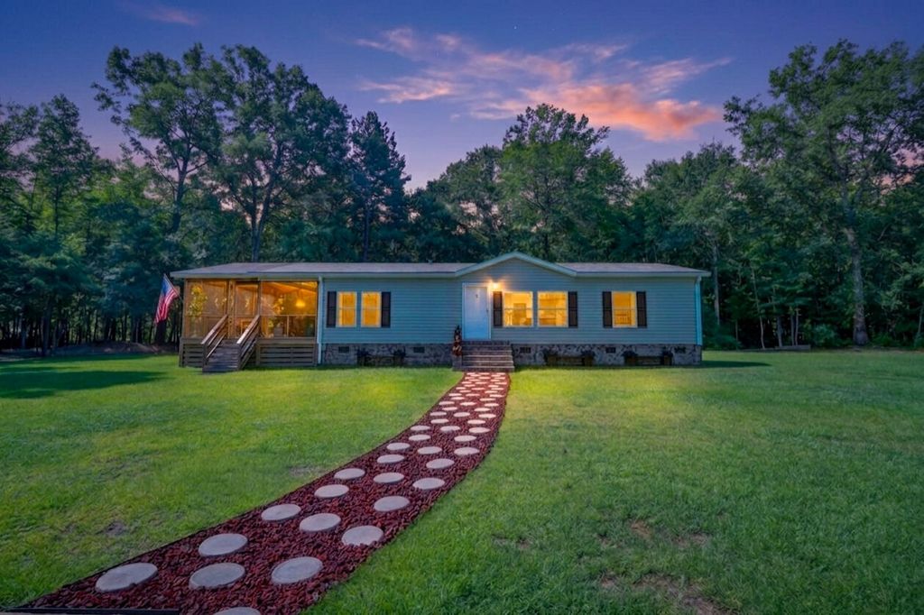 1181 Old Hwy 6, Cross, SC 29436