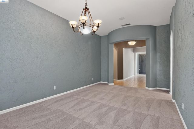 2243 Winchester Loop, Discovery Bay, CA 94505