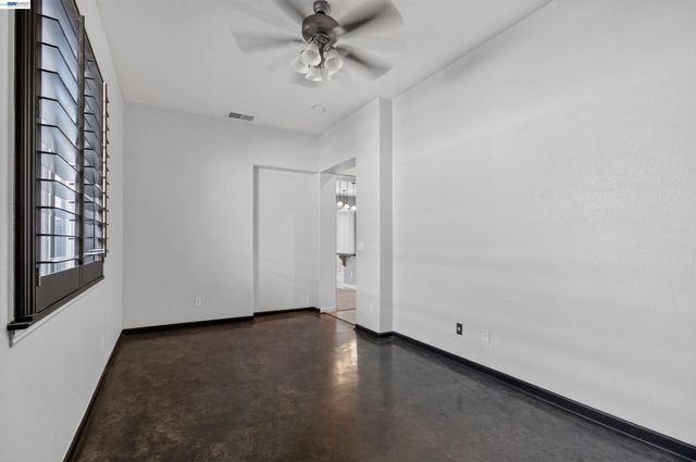 2243 Winchester Loop, Discovery Bay, CA 94505