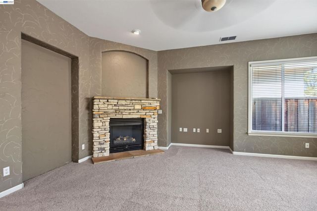 2243 Winchester Loop, Discovery Bay, CA 94505