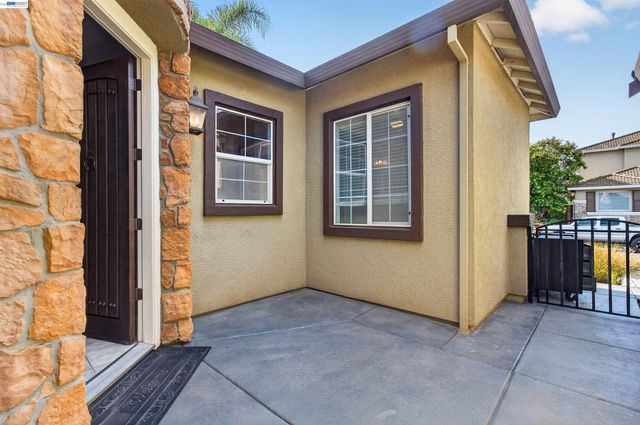 2243 Winchester Loop, Discovery Bay, CA 94505
