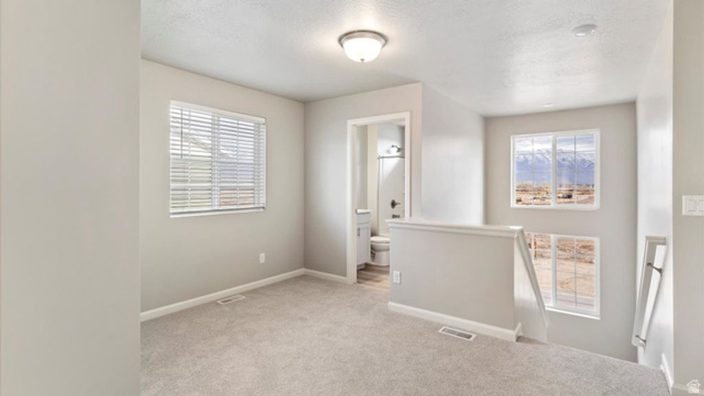 Image 15 of property listing at 82 N PROVO RIVER RD #251, Saratoga Springs, UT 84045