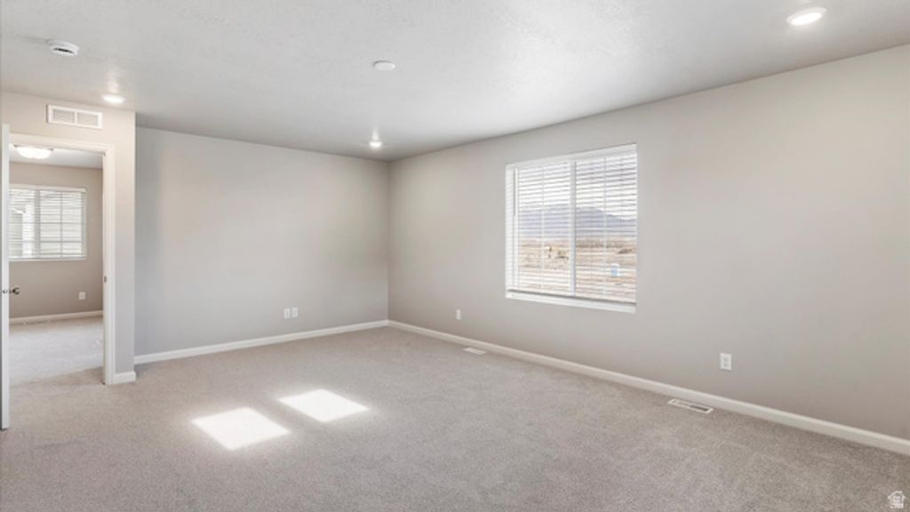 Image 17 of property listing at 82 N PROVO RIVER RD #251, Saratoga Springs, UT 84045