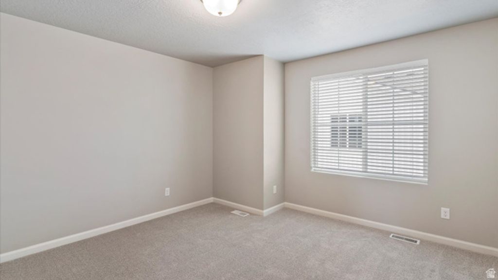 Image 24 of property listing at 82 N PROVO RIVER RD #251, Saratoga Springs, UT 84045