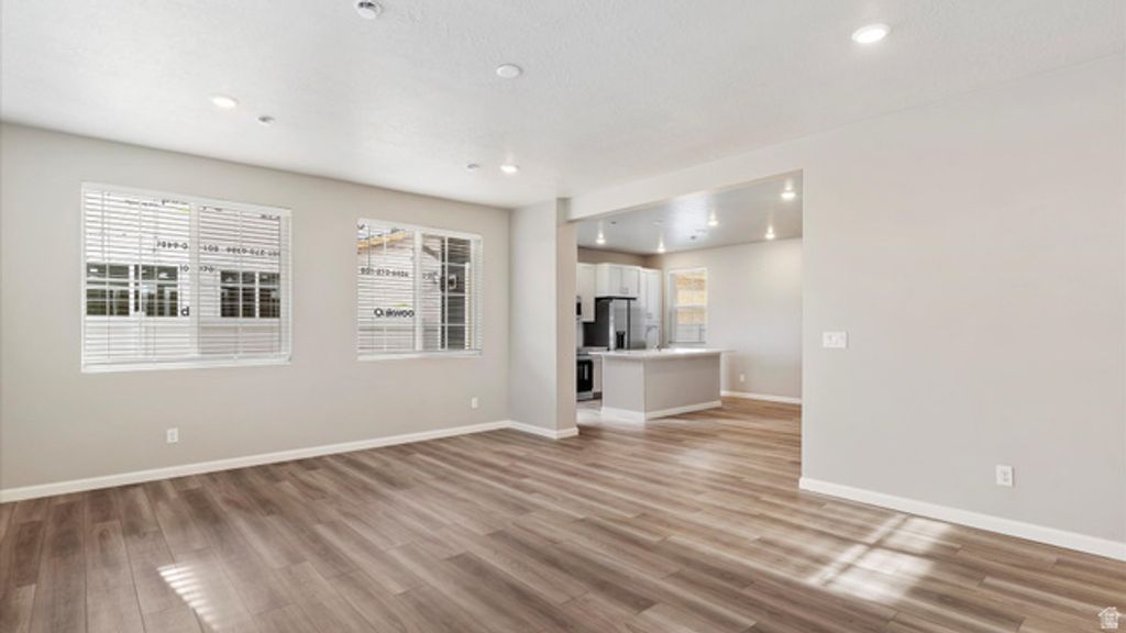 Image 6 of property listing at 82 N PROVO RIVER RD #251, Saratoga Springs, UT 84045
