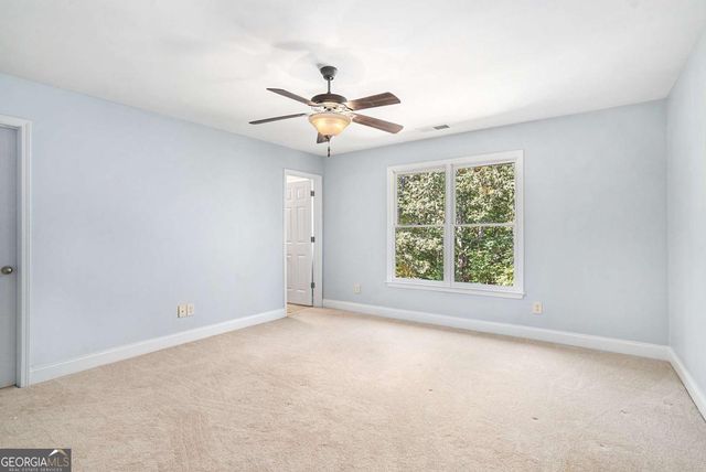 128 Brookfield Court SE, White, GA 30184