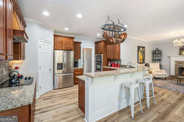 128 Brookfield Court SE, White, GA 30184