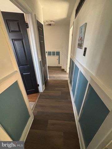 40 WOODLANE DR, Blackwood, NJ 08012