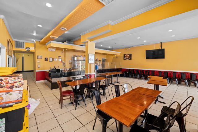 1428 PARK RD NW, Washington, DC 20010