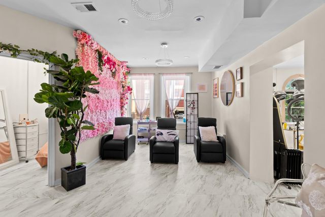 1428 PARK RD NW, Washington, DC 20010