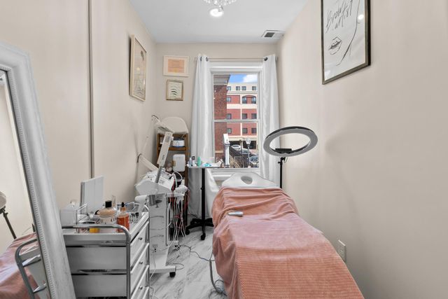 1428 PARK RD NW, Washington, DC 20010
