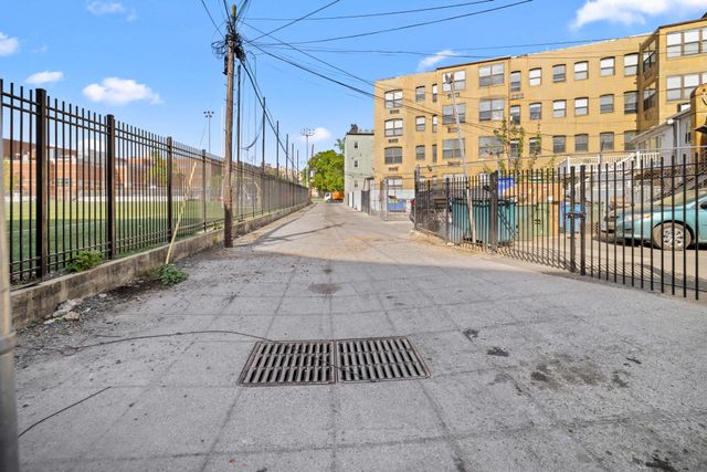 1428 PARK RD NW, Washington, DC 20010