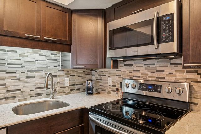 2295 MEXICAN WAY 21, Clearwater, FL 33763