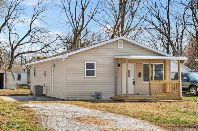 2024 N Columbia Avenue, Springfield, MO 65803