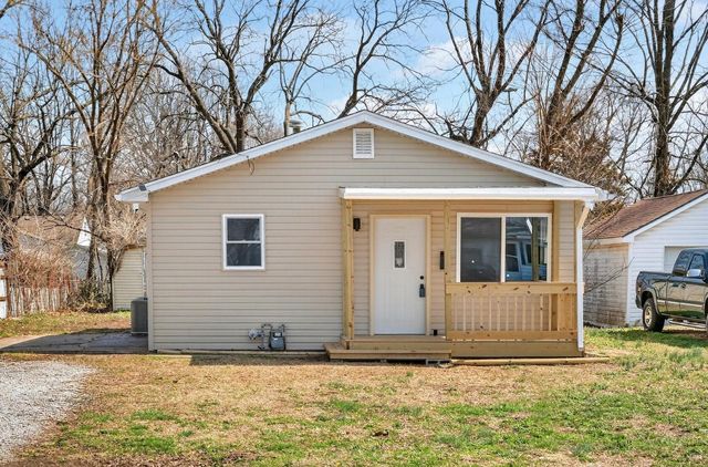 2024 N Columbia Avenue, Springfield, MO 65803