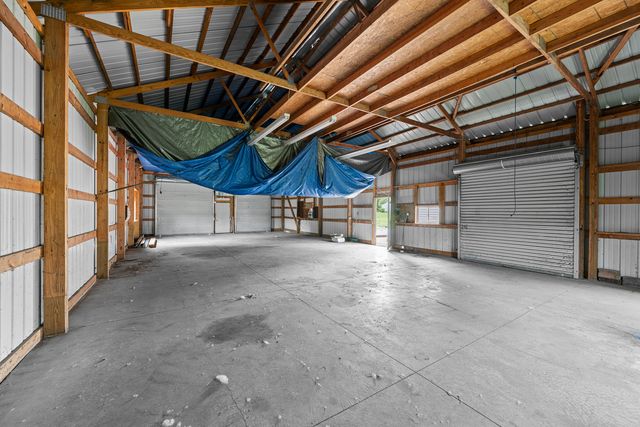 2303 Big Island Parkway, Milan, IL 61264