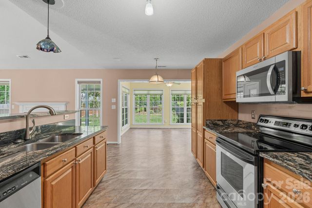 446 Planters Creek Road, Fletcher, NC 28732