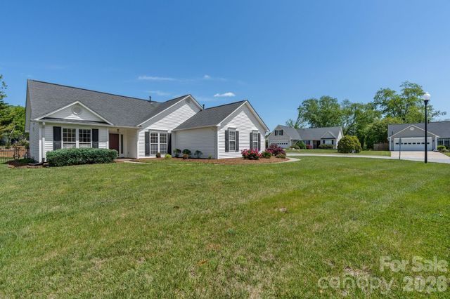 446 Planters Creek Road, Fletcher, NC 28732